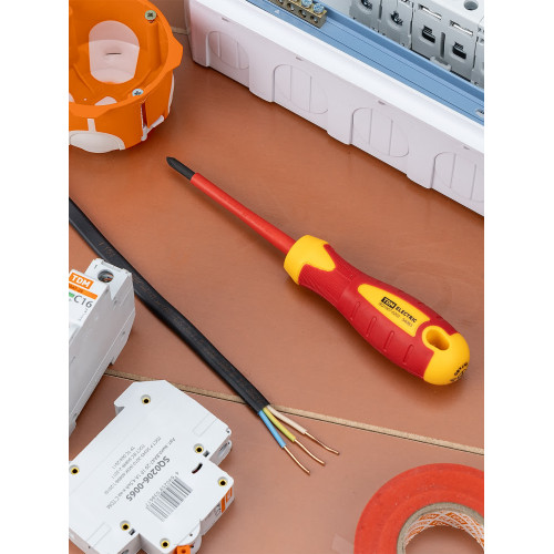Отвертка крестовая диэлектрическая тип PH1x80, серия «ЭкспертЭлектрик» TDM