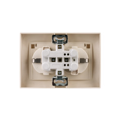 Розетка двойная 2П+З с защ. шт. и крышкой 16А 250В IP44 сл. кость
