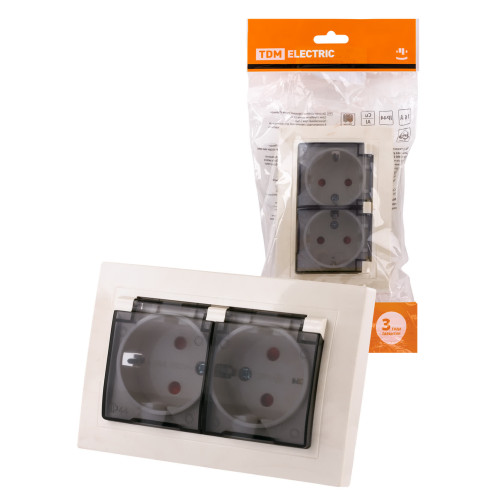 Розетка двойная 2П+З с защ. шт. и прозрачной крышкой 16А 250В IP44 сл. кость 